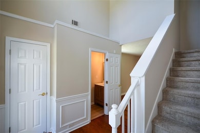 1045 Winthrope Chase Dr, Alpharetta, GA 30009 - photo 5