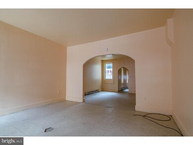 524 Cedar St, Reading, PA 19601 - photo 5