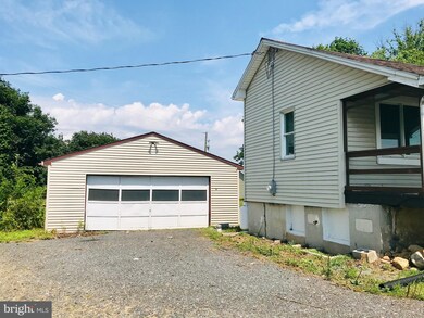 132 Zweizig Rd, Shoemakersville, PA 19555 - photo 5