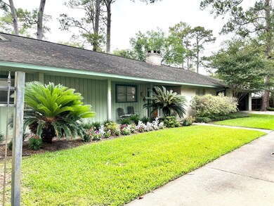 10026 Candlewood Dr, Houston, TX 77042 - photo 2