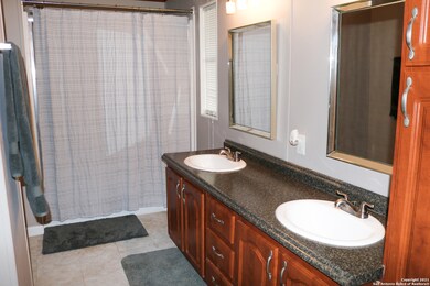 159 County Road 347, Hondo, TX 78861 - photo 5