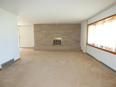 18800 Pawnee Ln, South Bend, IN 46637 - photo 3