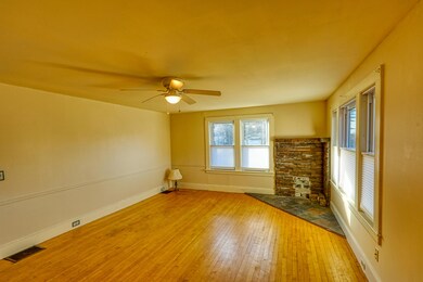 20221121-Living Room 1