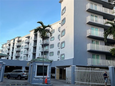 River Run South Condo unit 316, Miami, FL 33125 - photo 2