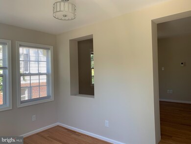 2808 Jefferson Dr, Alexandria, VA 22303 - photo 2