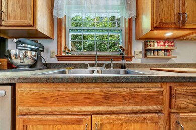 35 Red Fox Crossing, Hillsborough, NH 03244 - photo 6