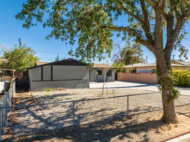 37856 11th St E, Palmdale, CA 93550 - photo 6