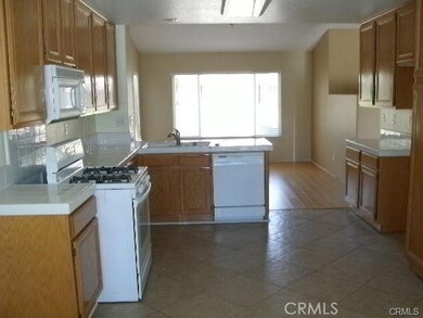 36056 Dresden Ct, Winchester, CA 92596 - photo 2