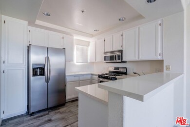 5260 Premiere Hills Cir unit 205, Woodland Hills, CA 91364 - photo 7