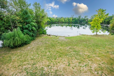 1010 Arlene Ct unit 15, Bloomington, IL 61701 - photo 3