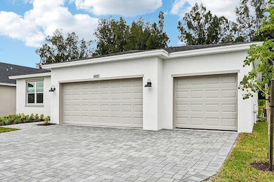 5625 Hampton Park Cir, Vero Beach South, FL 32966 - photo 2