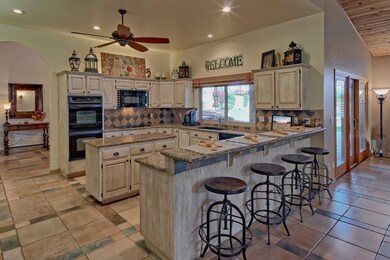 Gourmet Kitchen