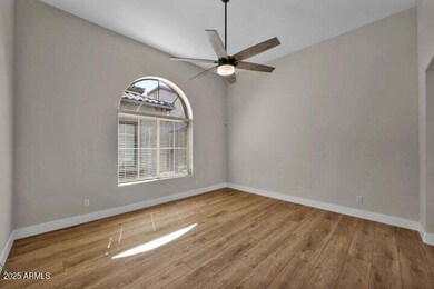 3941 E Cat Balue Dr, Phoenix, AZ 85050 - photo 6