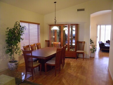 Dining 2