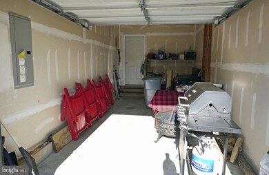 184 Pennsbury Ln, Woodbury, NJ 08096 - photo 4