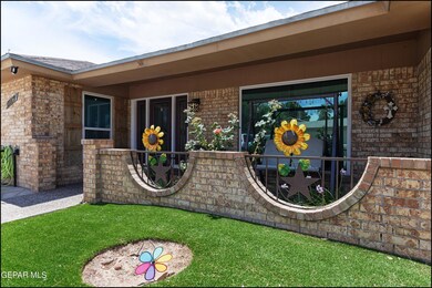 11119 Leo Collins Dr, El Paso, TX 79936 - photo 4