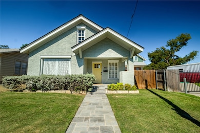 429 Daughtrey Ave, Waco, TX 76706 - photo 2