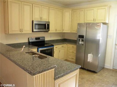 Kitchen - Beautiful Granit Counter Tops
