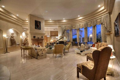 008_Living Room