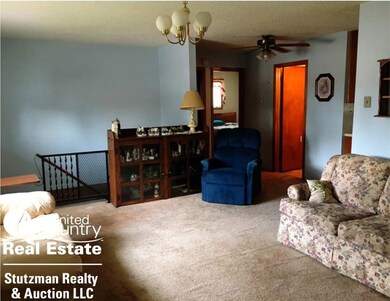 105 E 8th St, Hugoton, KS 67951 - photo 2