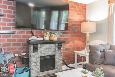 7328 Carved Stone, Columbia, MD 21045 - photo 4