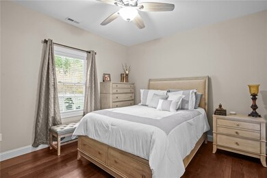 550 Wakefield St unit 3, West Warwick, RI 02893 - photo 5