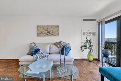 1001 26th St NW unit 607, Washington, DC 20037 - photo 3