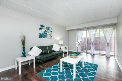 6011 Emerson St unit 111, Bladensburg, MD 20710 - photo 6