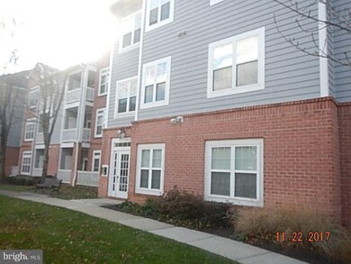 9411 Groffs Mill Dr unit 9411, Owings Mills, MD 21117 - photo 2