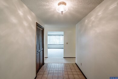 1347 NE Mayview Dr, Albany, OR 97321 - photo 6