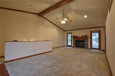 3020 Silver Fox Dr, Columbus, IN 47203 - photo 2