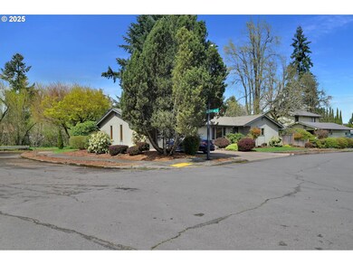 2480 Chuckanut St, Eugene, OR 97408 - photo 5