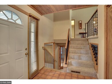Nice entry - freshly painted and new carpet.
