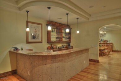 Custom Bar
