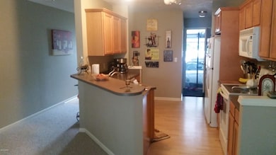 740 Stevenspoint SE unit 25, Byron Center, MI 49315 - photo 2