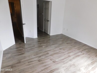 6770 N 47th Ave Listing 7-19-2019 (5)
