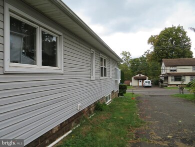 2930 E Walnut St, Colmar, PA 18915 - photo 3