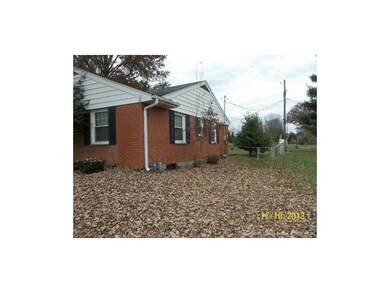909 Brookwood Dr, New Albany, IN 47150 - photo 2