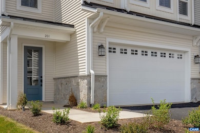 128 Springdale Rd, Waynesboro, VA 22980 - photo 4