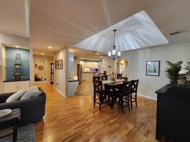 6. Dining to Kitchen