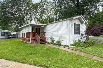 11 Brookins Dr, Olmsted Falls, OH 44138 - photo 4