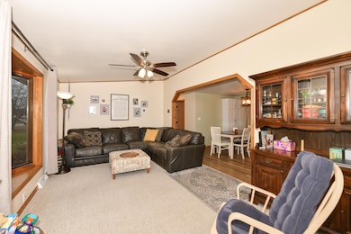 6230 373rd Ave, Burlington, WI 53105 - photo 5