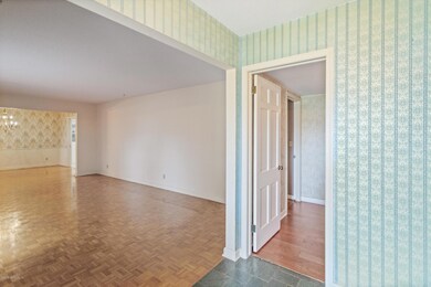 976 Parkridge Cir E, Jacksonville, FL 32211 - photo 7