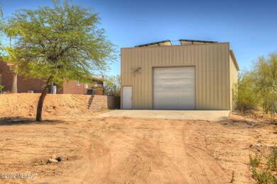 WORKSHOP/GARAGE