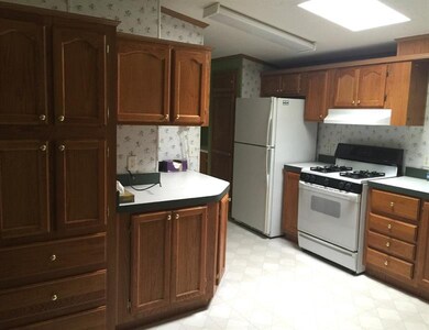 1652 Wilson Ave, Indiana, PA 15701 - photo 3