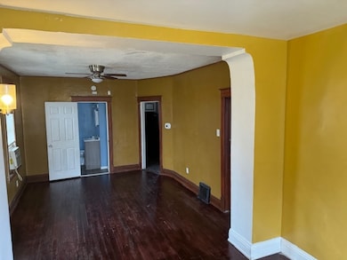 15203 Dearborn St, South Holland, IL 60473 - photo 2