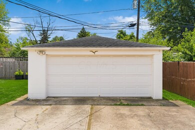 R_1313_Roberts_Place__008