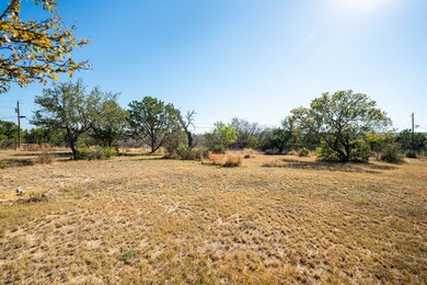 160 Roundabout Ln unit 2-C, Kerrville, TX 78028 - photo 6