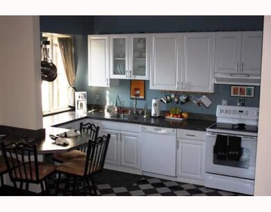 119 Benefit St unit 8, Providence, RI 02903 - photo 6