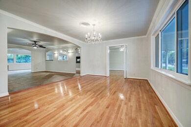 4703 Ella Blvd, Houston, TX 77018 - photo 5